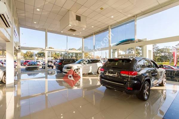 Adrian Brien Jeep, Chrysler, Dodge, Fiat, Abarth