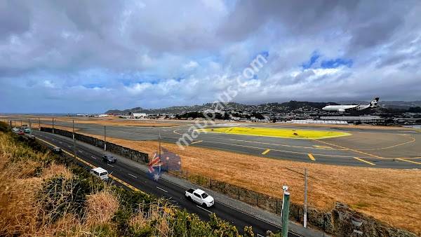 Airport Lookout