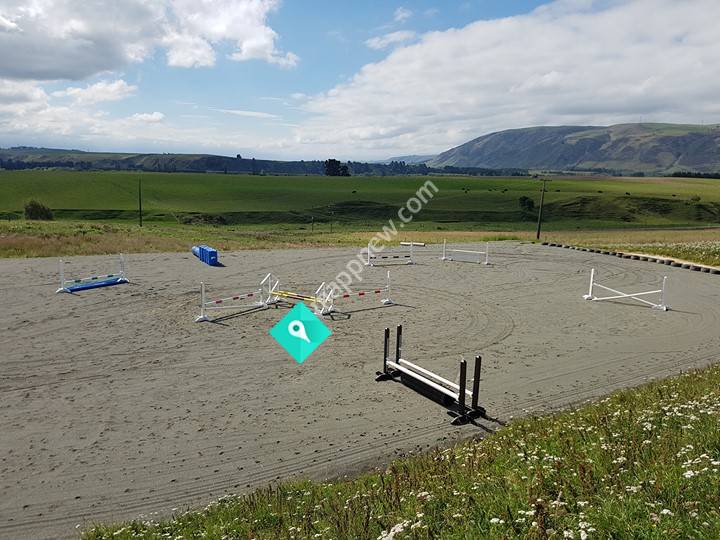 Albury Heights Equestrian Centre