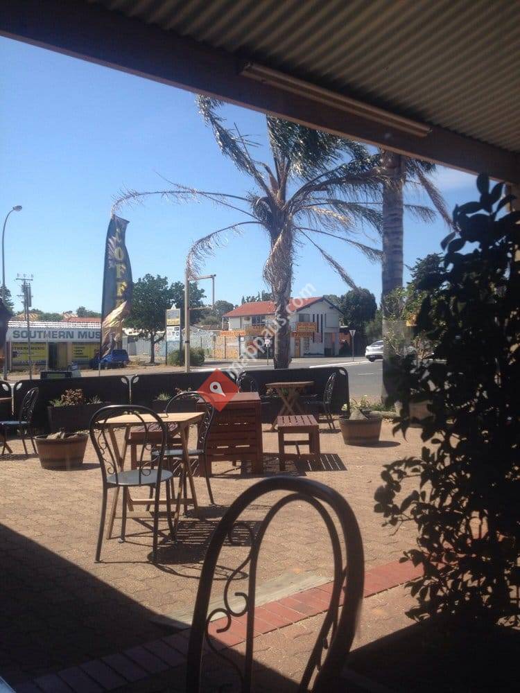 Annies Cafe