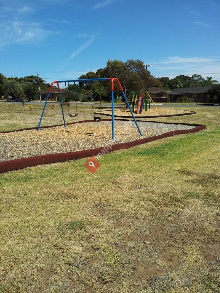 Applecross Avenue Playground