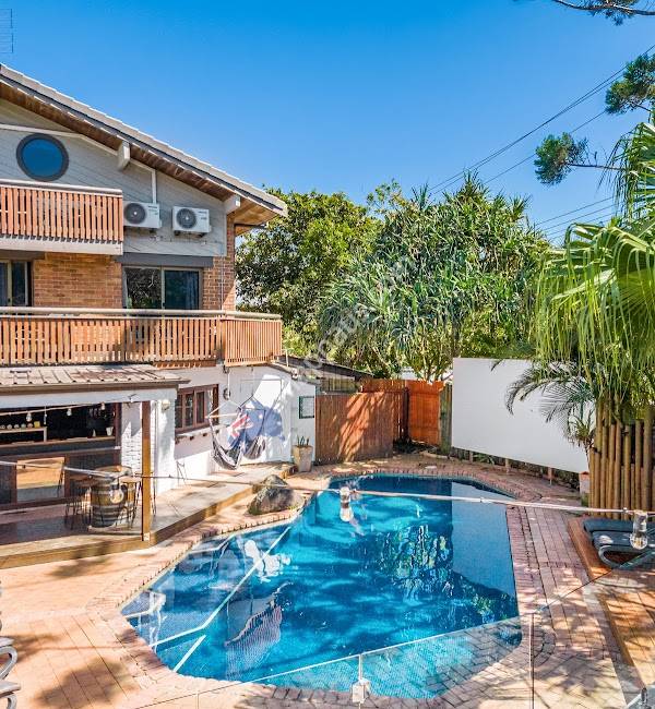 Aquarius Backpackers Resort