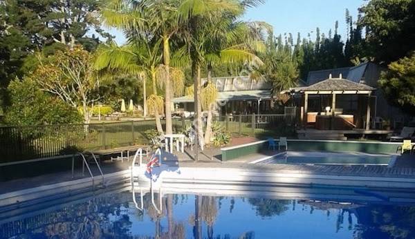 Auckland Outdoor Naturist Club