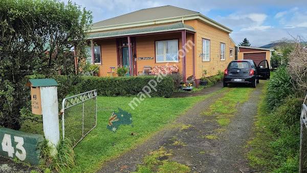 Bettina's Homestay BｎＢ