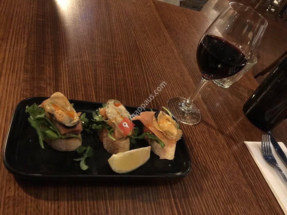 Bohemian Bar & Restaurant