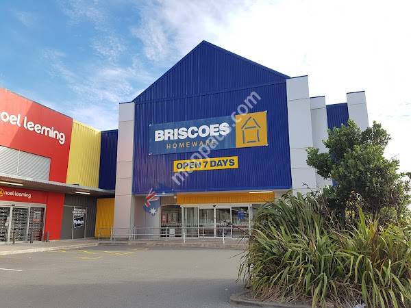 Briscoes Lyall Bay