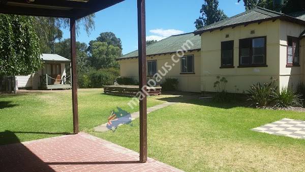 Brook Lodge Backpackers