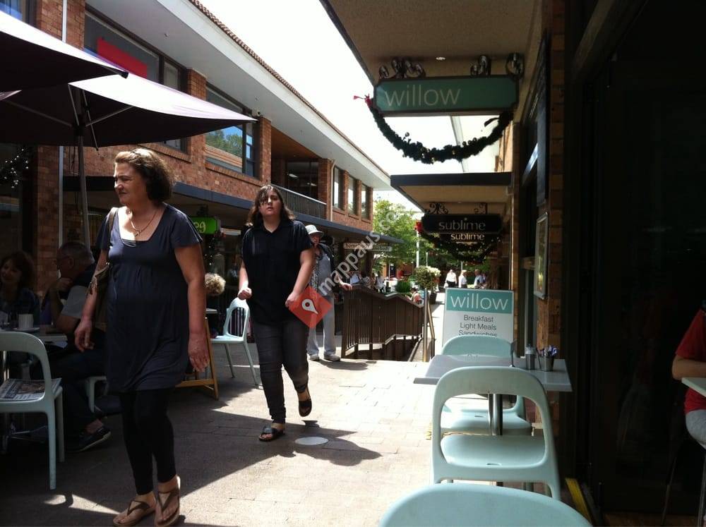 Cafe Willow