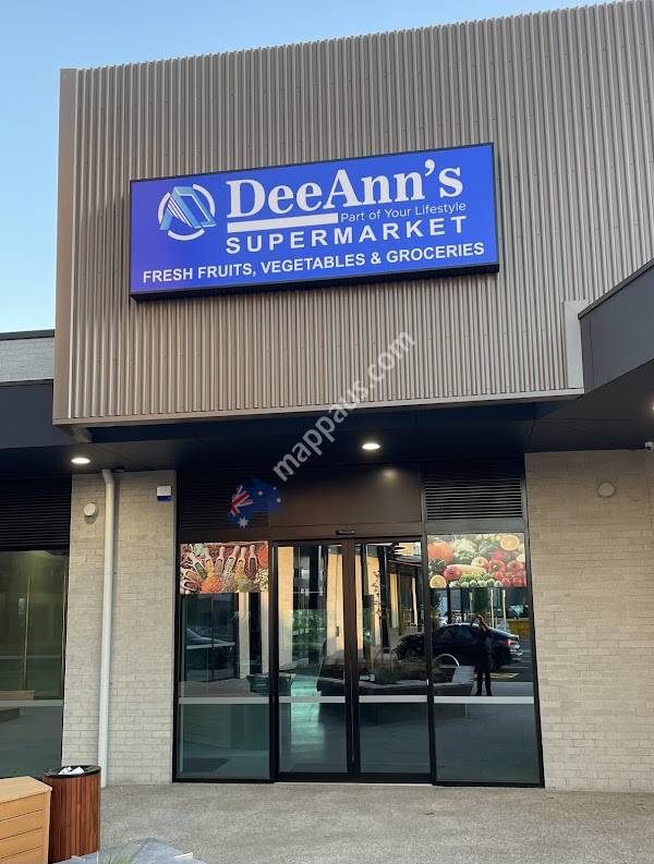 DeeAnn's Supermarket