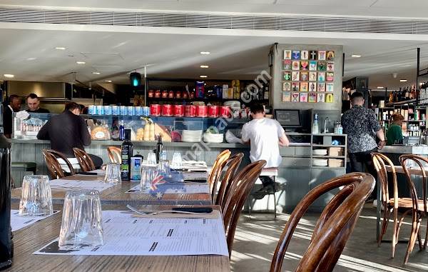 DOC Pizza & Mozzarella Bar Delicatessen