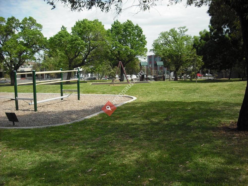 Eades Place Park