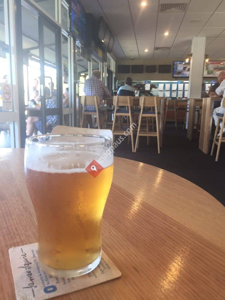 Empire Bay Tavern