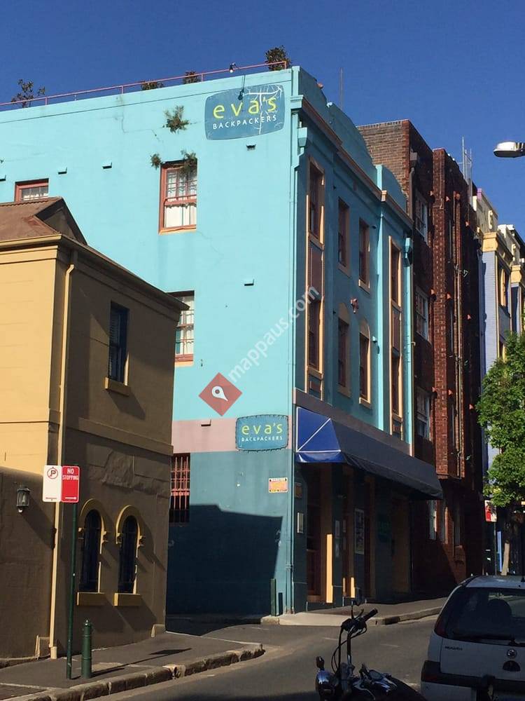 Eva's Backpackers
