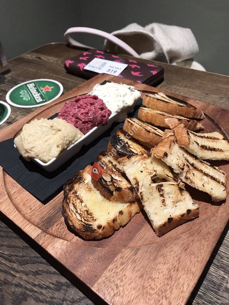 Fortune of War Hotel