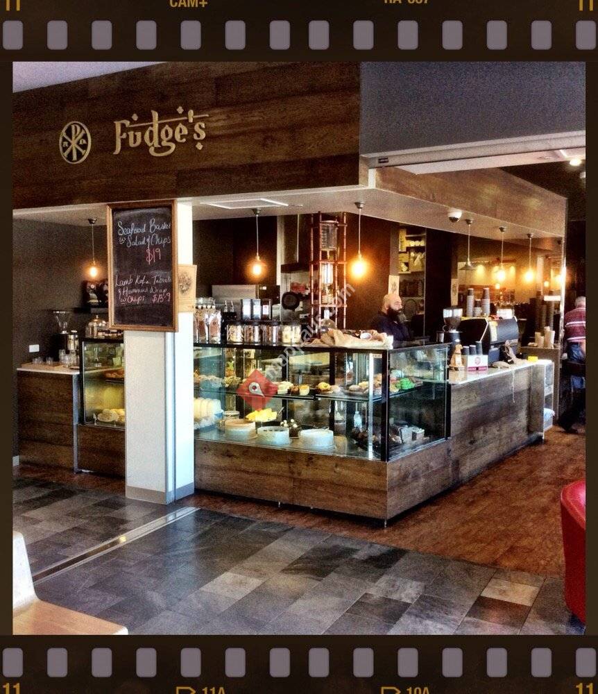Fudge's Cafe