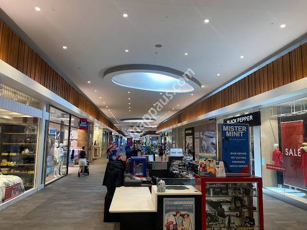 Halls Head Shopping Centre