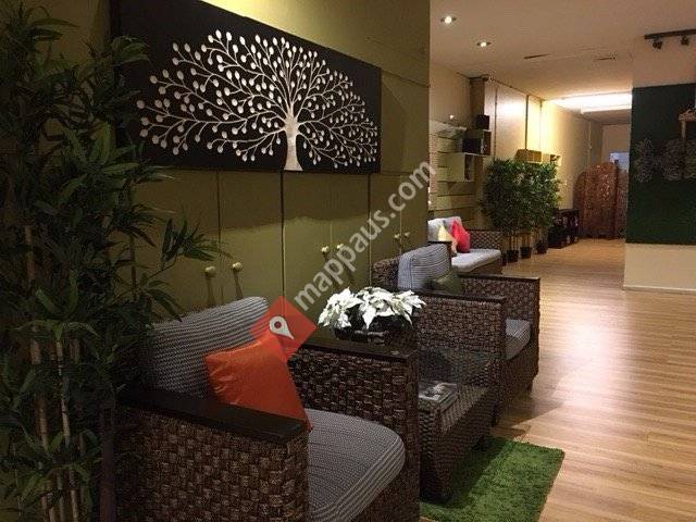 Healthy Thai Massage & Spa