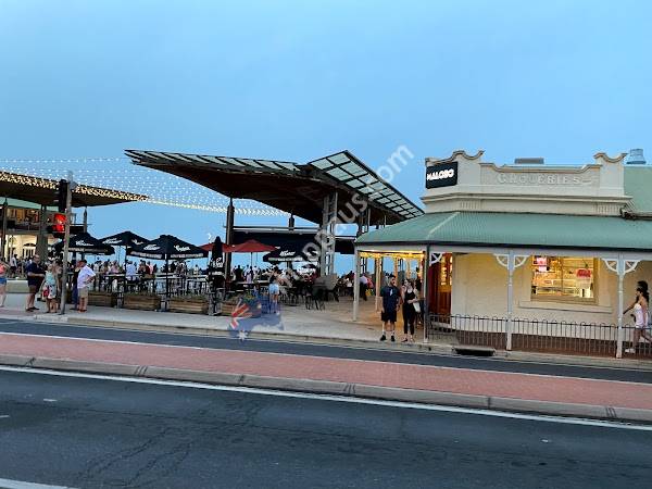 Henley Square