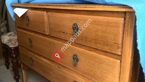 Henmark Custom Furniture Finishing
