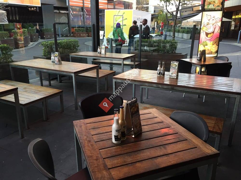 Hog's Breath Café- Watergardens