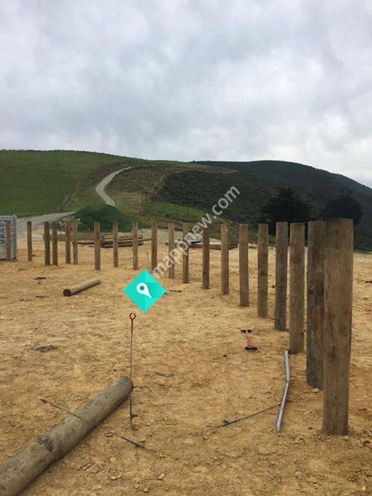 JAMES EWING Fencing