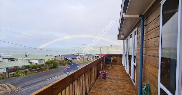 Kaka Point Luxury Spa Accommodation - Catlins