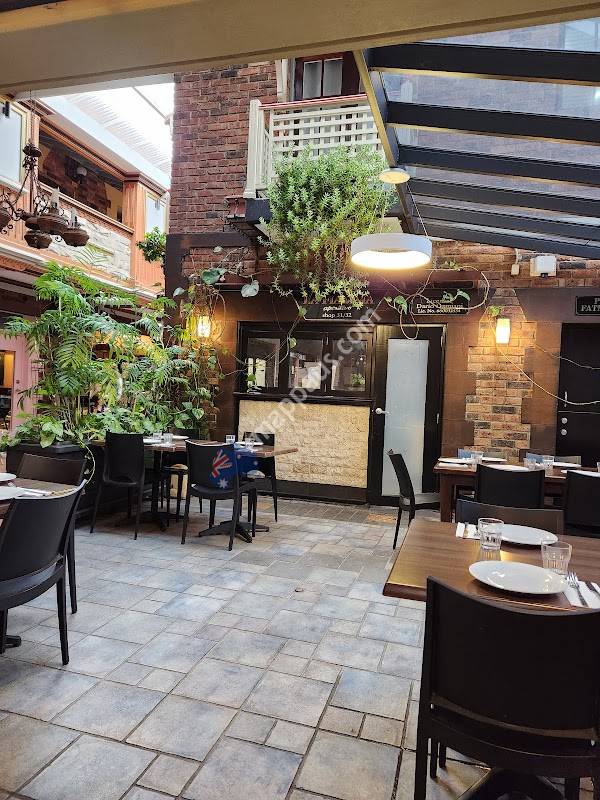 La Fiamma Woodfired Pizzeria Restaurant