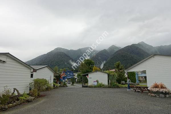 Lake Matheson Motels