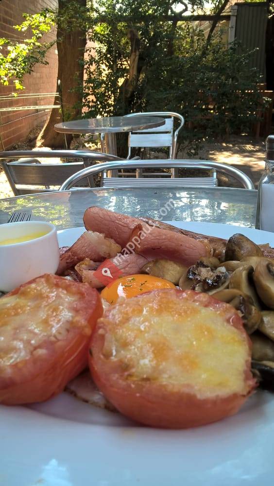 Loot Cottage Garden Cafe