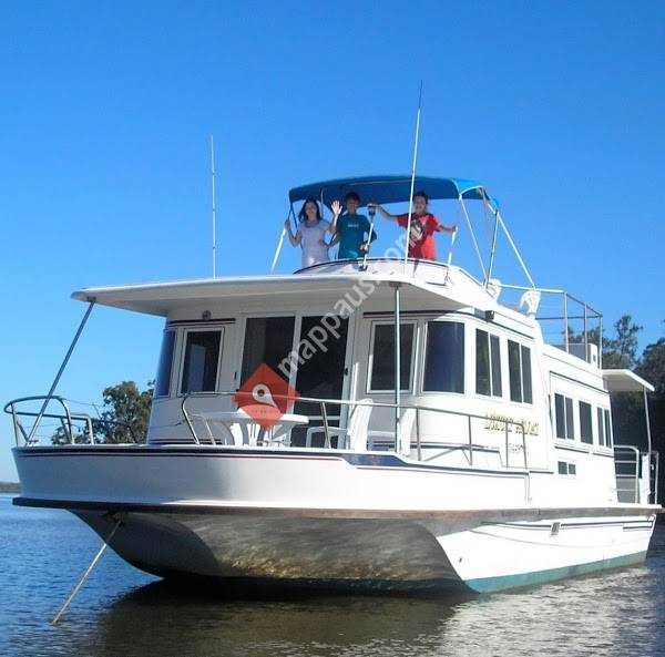 Luxury Afloat Noosa