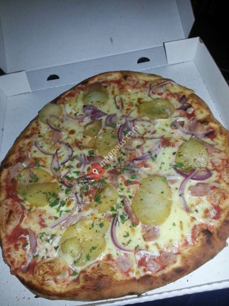 Mancini's Wood Fire Pizza Restaurant