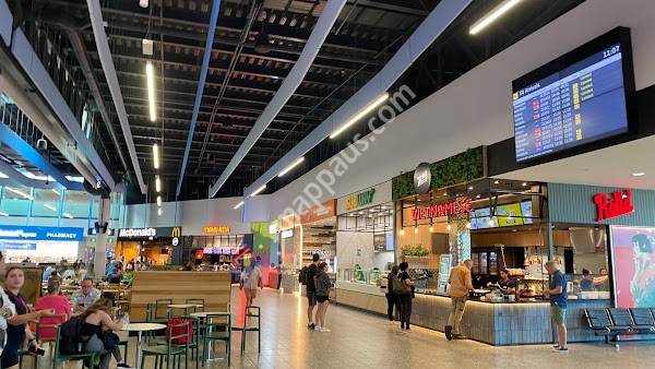 Melbourne Airport designated smoking area