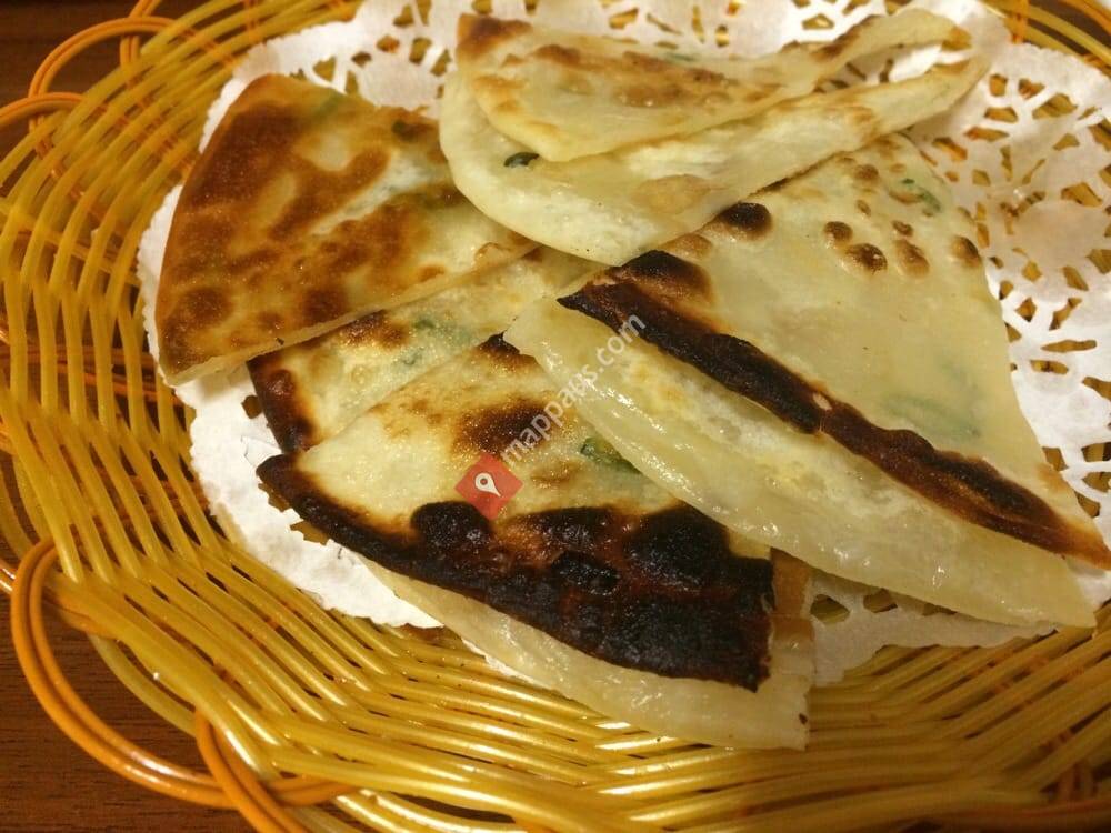 MOM Dumpling House