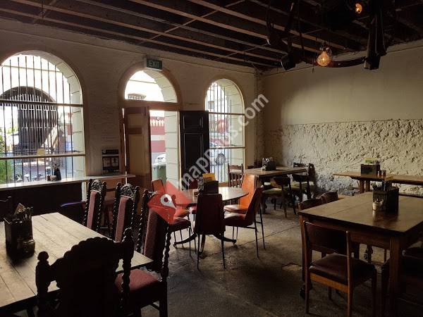 Moore & Moore Cafe