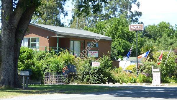 Mount Dobson Motel