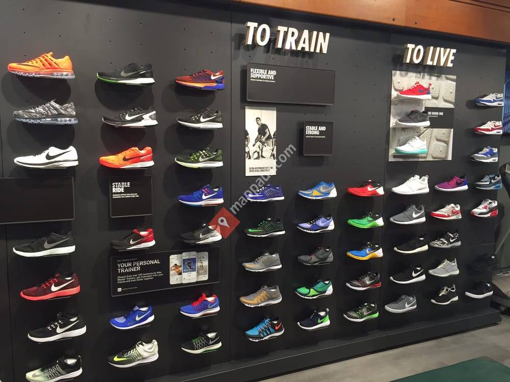 Nike Store - on the Run