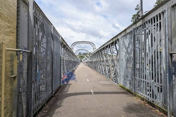 Old Como Bridge