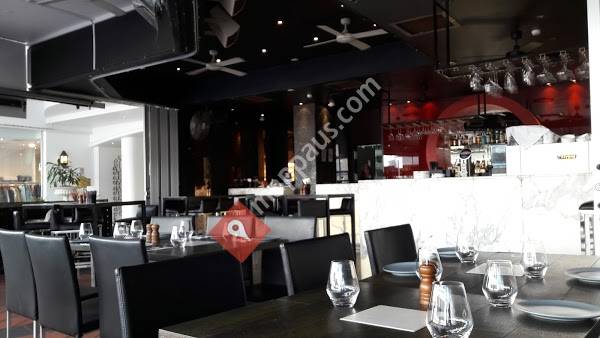 Onyx Tapas and Cocktail Bar