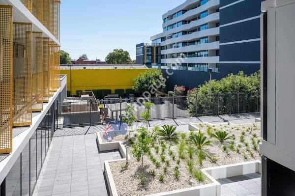 Oros Hotel and Apartments