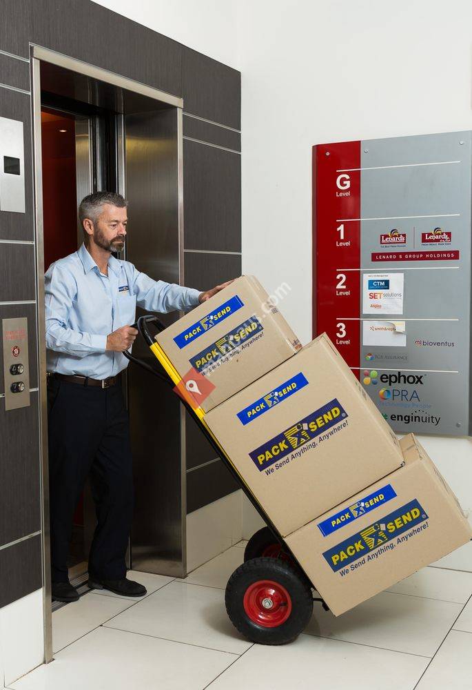 PACK & SEND South Brisbane