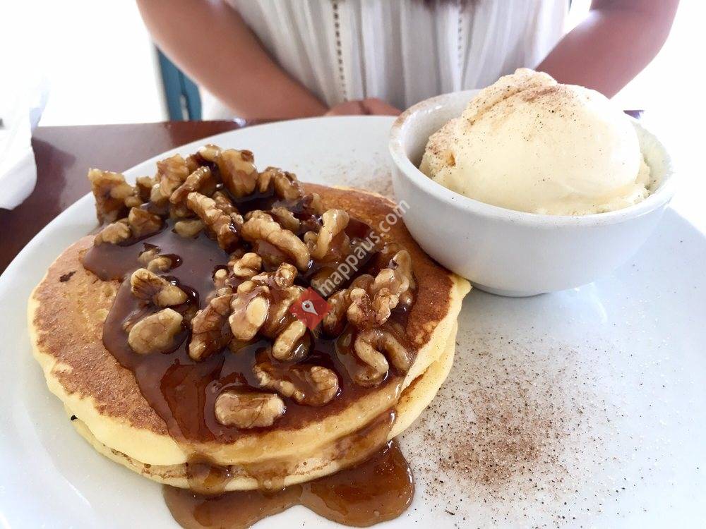 Pancakes at the Port
