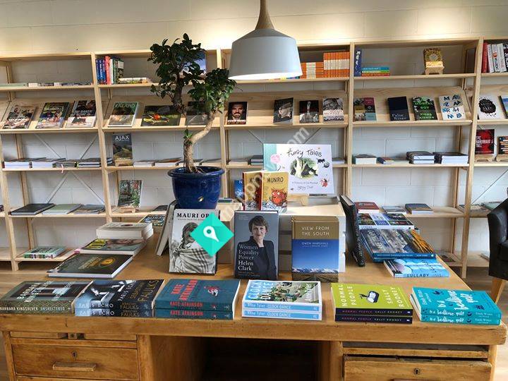 Petronella's Gallery and Bookstore