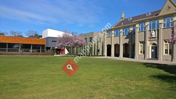 Sacred Heart College