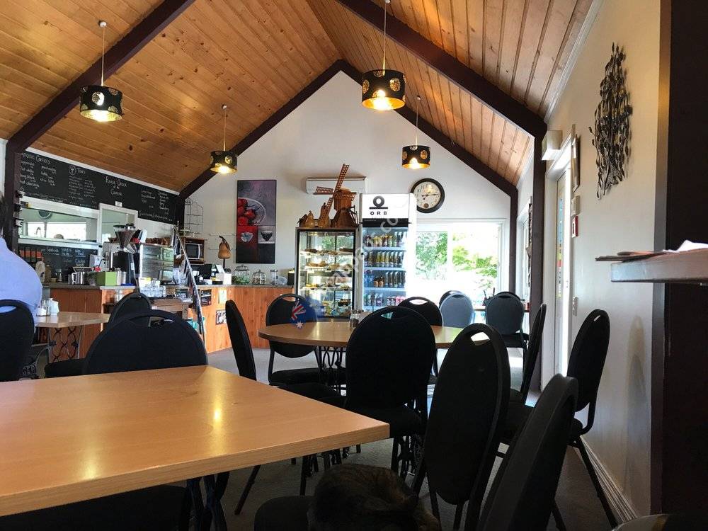 Shakee Pear Cafe