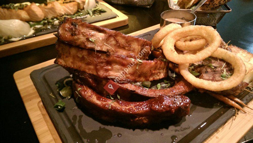 Sirocco Restaurant & Bar