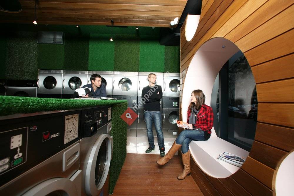 Suds Laundrette