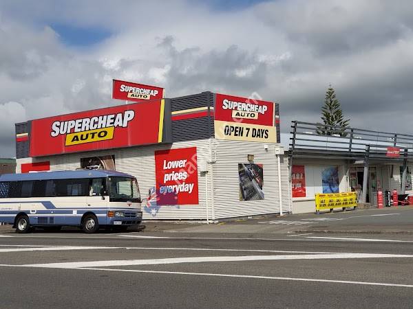 Supercheap Auto Levin