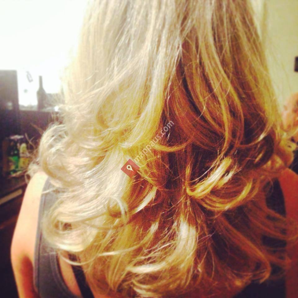 Sydney Mobile Hairdresser - Claire Keogh