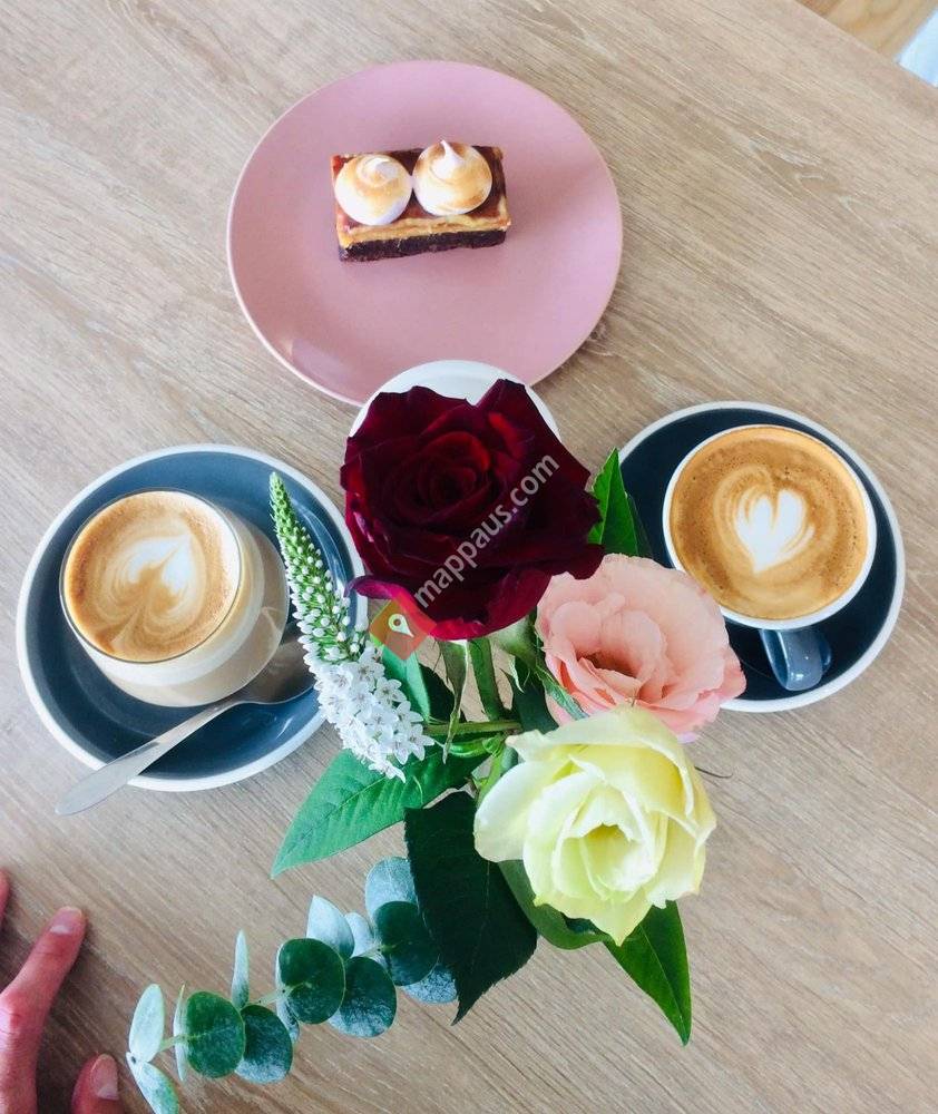 Tartan Rose Cakery and Deli