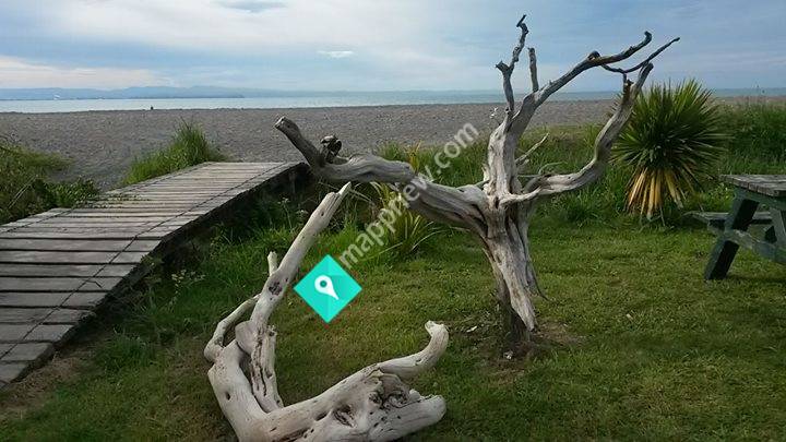 Te Awanga Point holiday park Cape Kidnappers